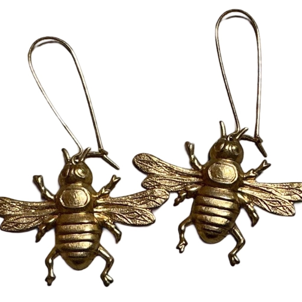 Gold Tone Bee Earrings Dangle Insect Nature Cottagecore Boho Jewelry